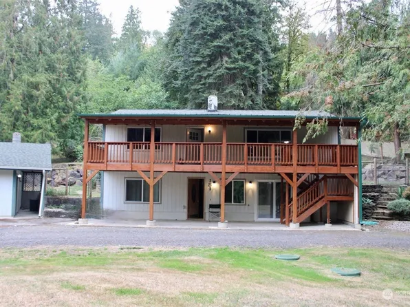 183 Pogue Lane, Castle Rock, WA 98611