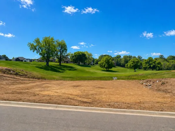 709 Winged Foot Dr, Richmond, KY 40475