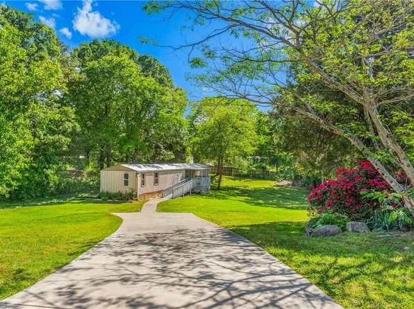 421 Calvin Rd, Thomasville, NC 27360