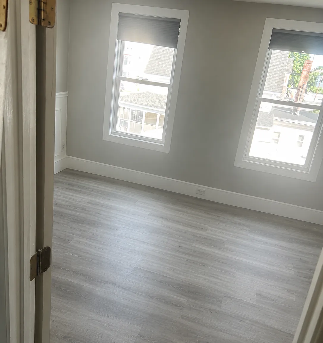 2 bed, 900 sqft, $2,100 — Photo 3