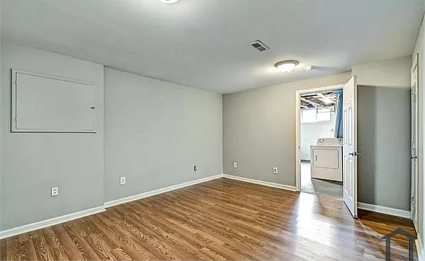 710 Kingston Rd — Photo 13