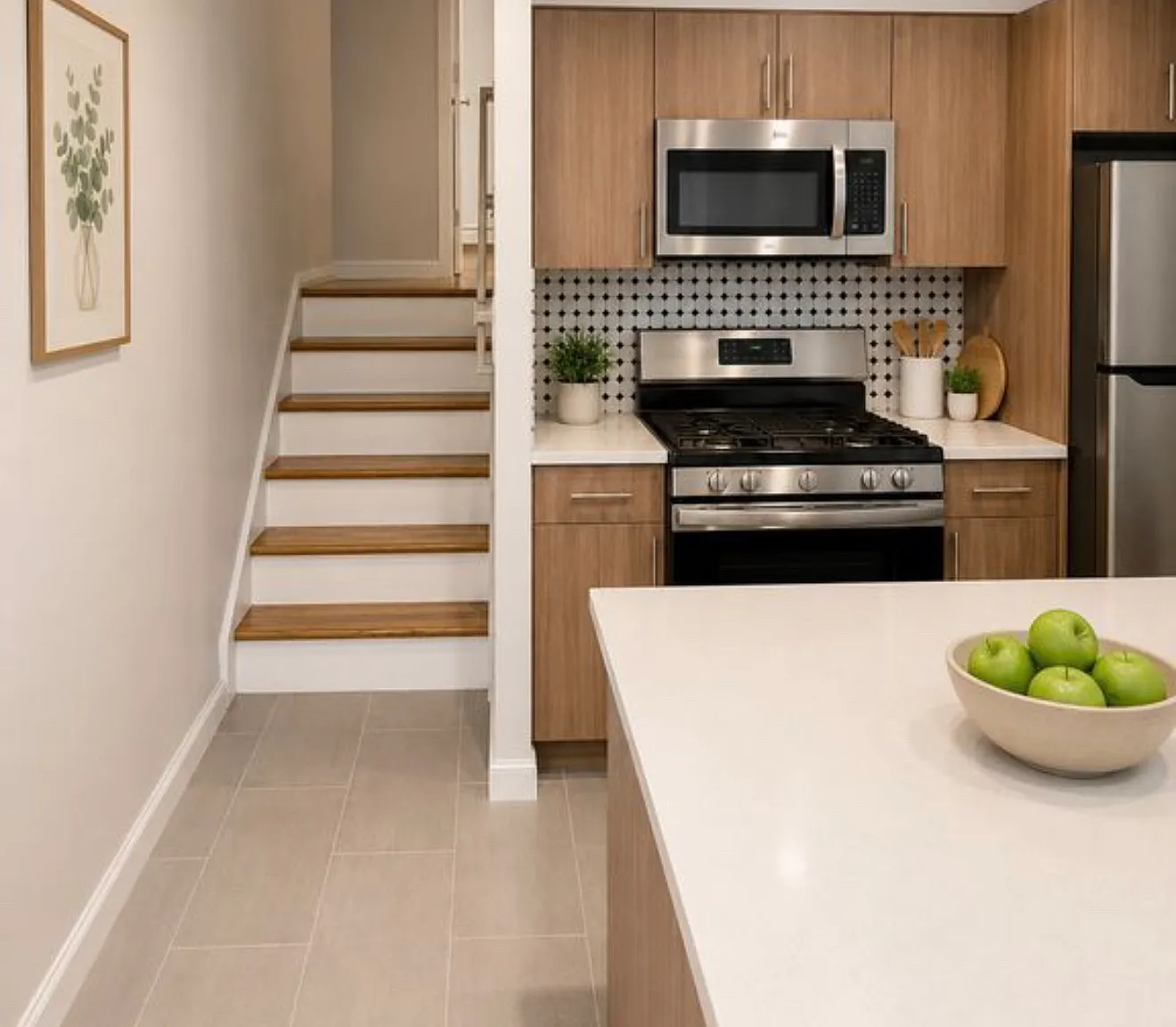 1 bed, 660 sqft, $2,606 — Photo 2
