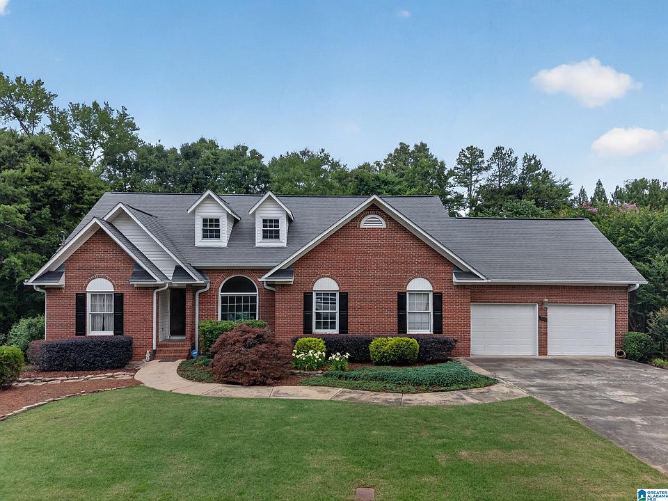 1st image of 202 Mayfield Ln NE