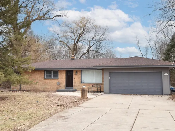 N28W24239 Watertown ROAD, Pewaukee, WI 53072