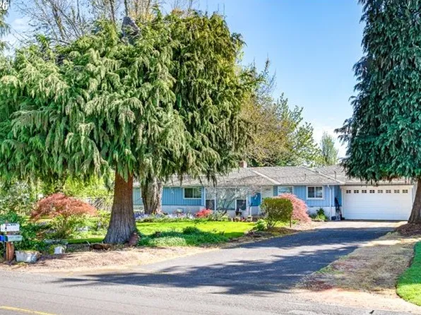 885 66th St, Springfield, OR 97478