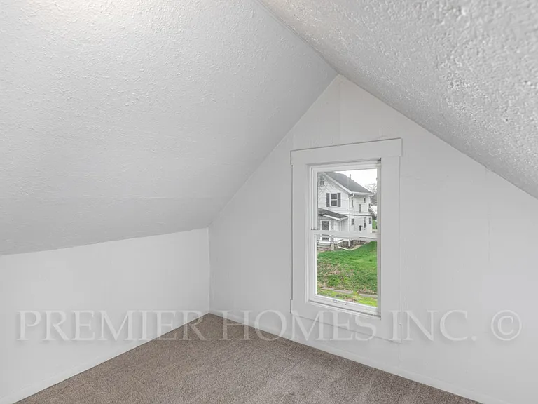 1126 11th St NW — Photo 15