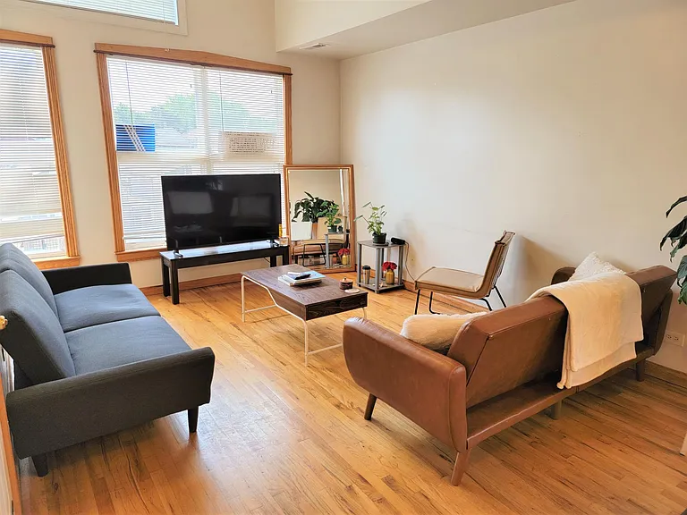 554 W 43rd St #2 — Photo 1
