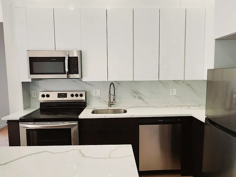 30 Howe Ave #301 — Photo 6