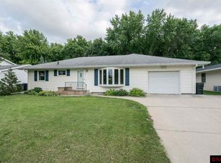 2613 E Main St, Mankato, MN 56001