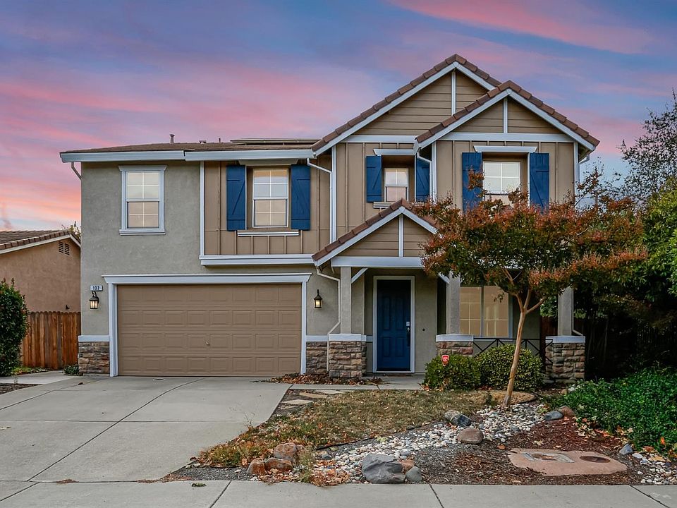 1st image of 132 Glenwood Cir