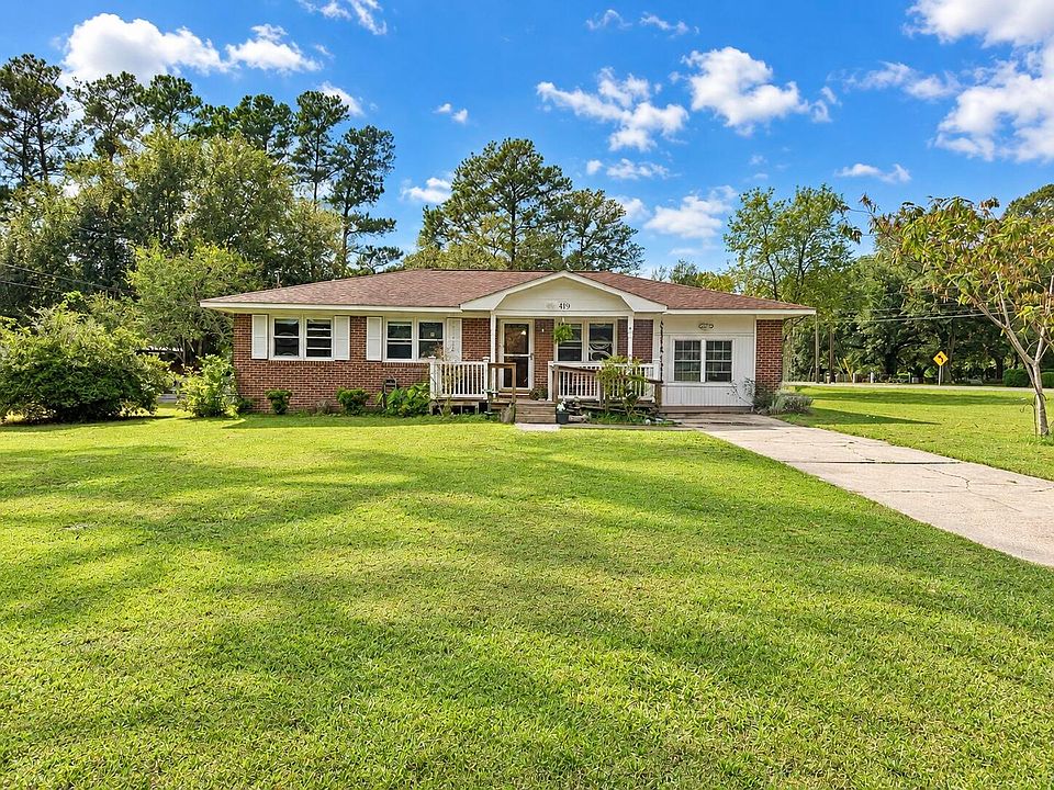 1st image of 419 Forest Cir