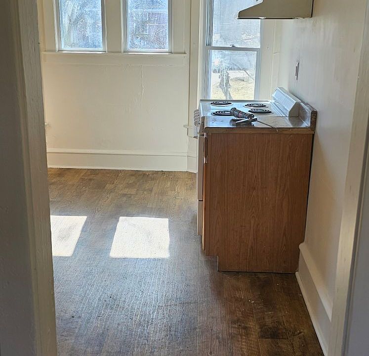 1st image of 721 Clinton Ave #A