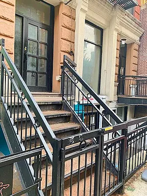 Rented by REAL New York | media 9