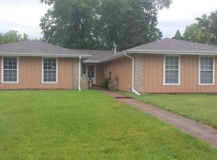 3219 Indianwood Ln, Joliet, IL 60431