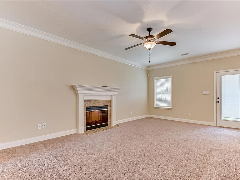 1226 Cypress Trl — Photo 8