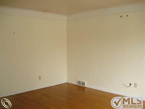 5-Living Room View 1.JPG