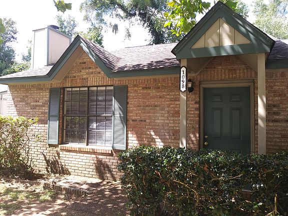2nd image of 1098 Rockbrook Ct