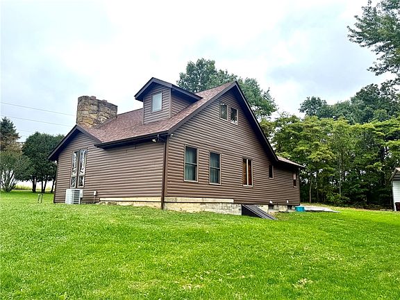 5th image of 734 Bruin Rd