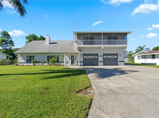 100 E North Shore Ave, North Fort Myers, FL 33917