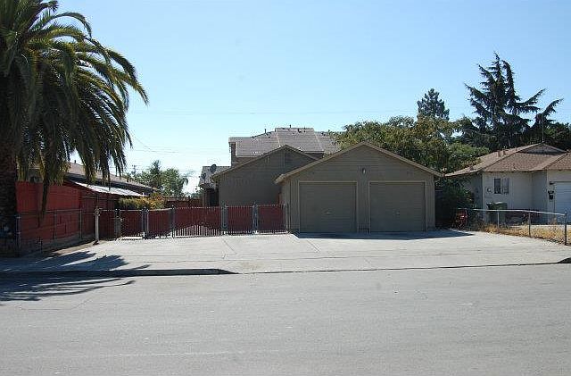 1st image of 257-259 Eastside Dr