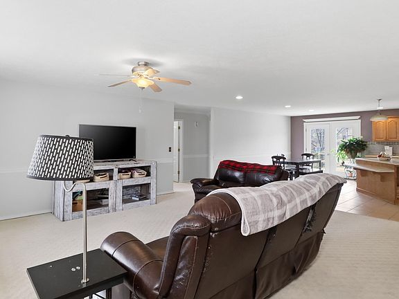 4th image of 2355 Mcfarland Drive