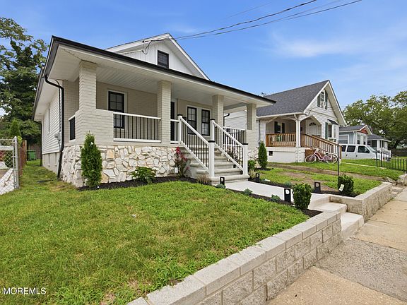 4th image of 119 Leonard Avenue