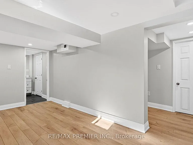 4848 2nd Ave #BASEMENT — Photo 7