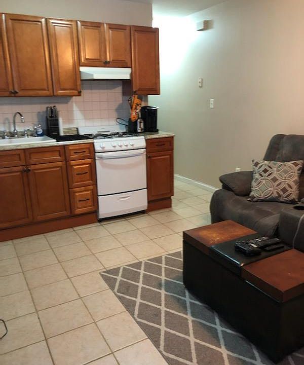 70 Pond St, Staten Island, NY 10309 Zillow