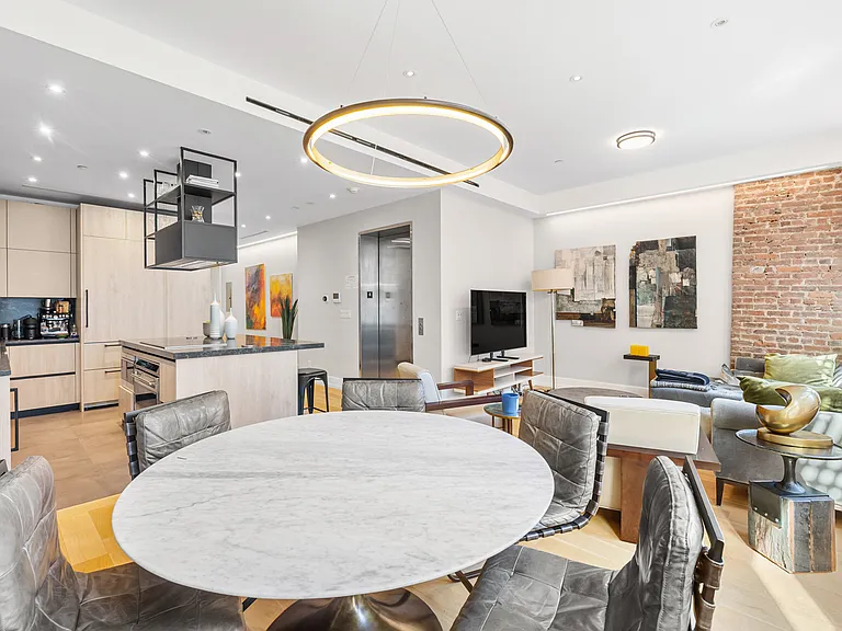 46 W 21st St #4 — Photo 7