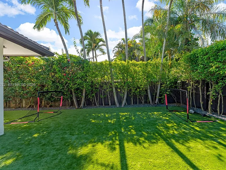 15742 SW 102nd Ln — Photo 35