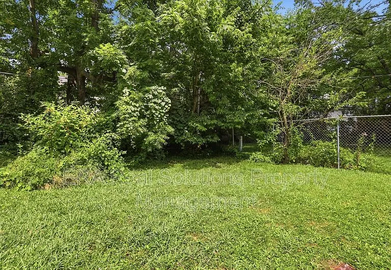 2920 Ruhl Ave — Photo 25