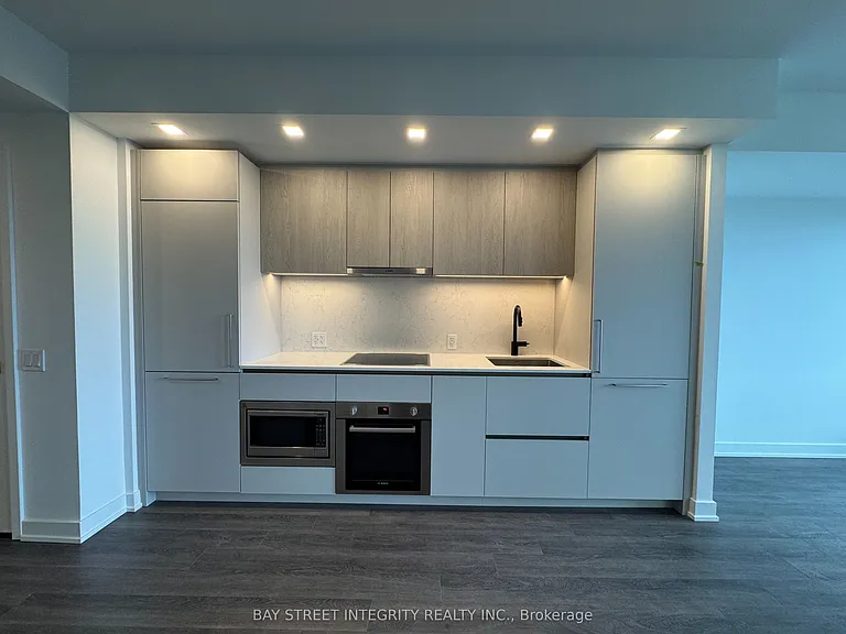 609 Sherbourne St #3805 — Photo 7