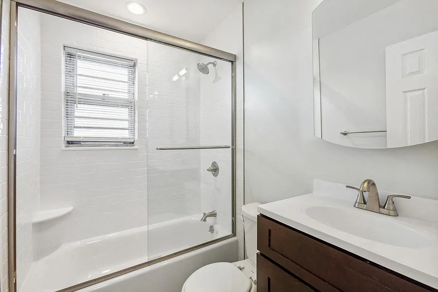 314 Oakwood Ave Apartments — Photo 3