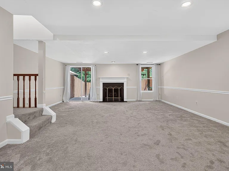 7259 Worsley Way — Photo 42