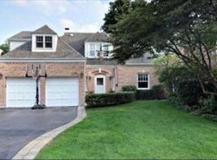 2029 Chestnut Ave, Wilmette, IL 60091