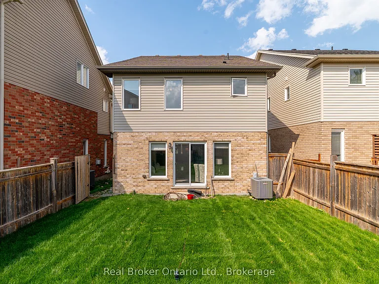 41 Samuel Dr — Photo 37