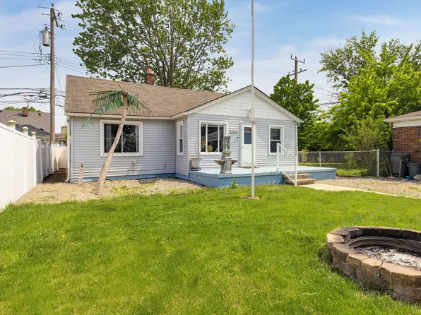 19648 Harman St, Melvindale, MI 48122