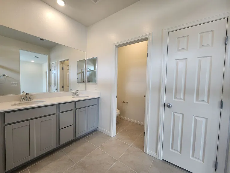1553 Crowned Eagle St — Photo 35
