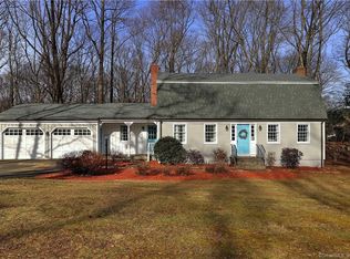 56 Golden Hill St, Trumbull, CT 06611