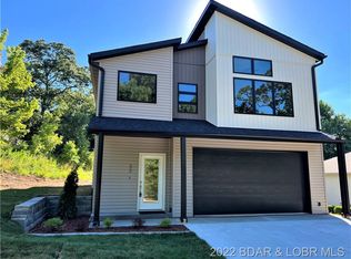 33 Hidden Cave Ln, Osage Beach, MO 65065