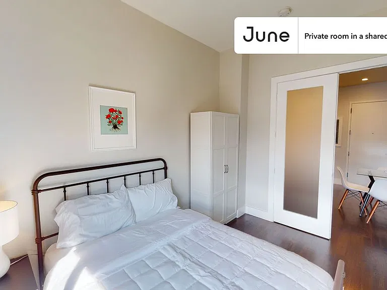 444 Franklin Ave #A — Photo 3