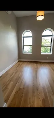 Rented by Space Link Realty | media 7