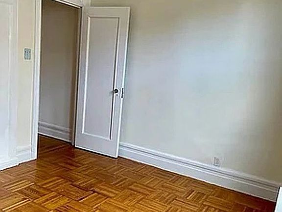 5th image of 109 Seaman Ave APT 5E