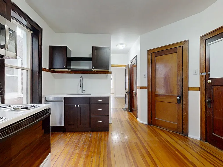 3704 Fairview Ave #2W — Photo 22