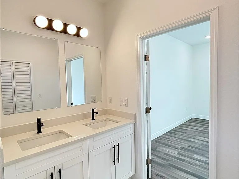 1422 Highland Ave — Photo 5