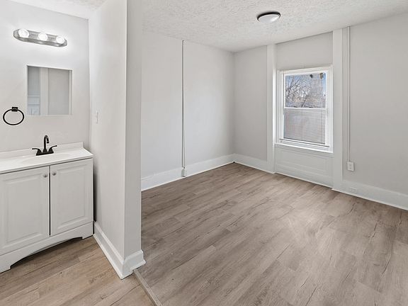 5th image of 1777 Wathen Ln APT 8