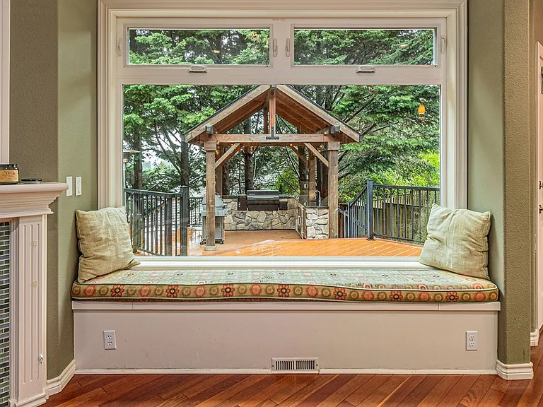 12404 NW Woodland Ct — Photo 9