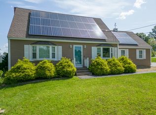 92 Legate Hill Rd, Leominster, MA 01453