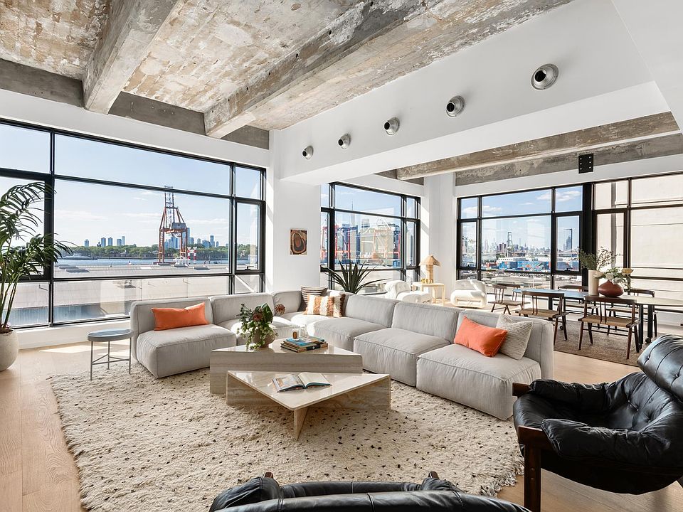 1st image of 160 Imlay St #4C2