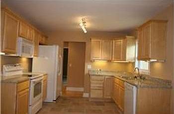 1st image of 903 N 5th St